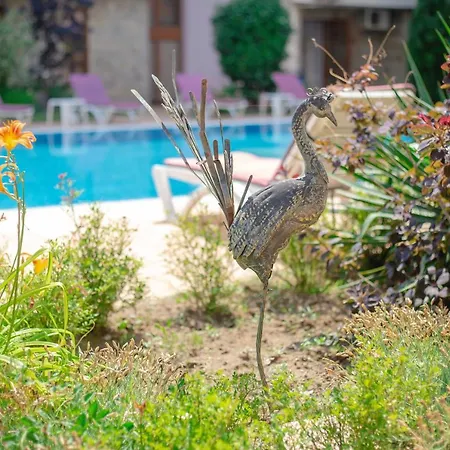 Magnolia Garden Aparthotel 3*