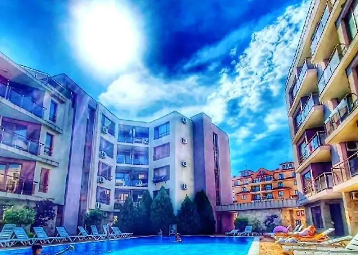 Magnolia Garden 阳光海滩